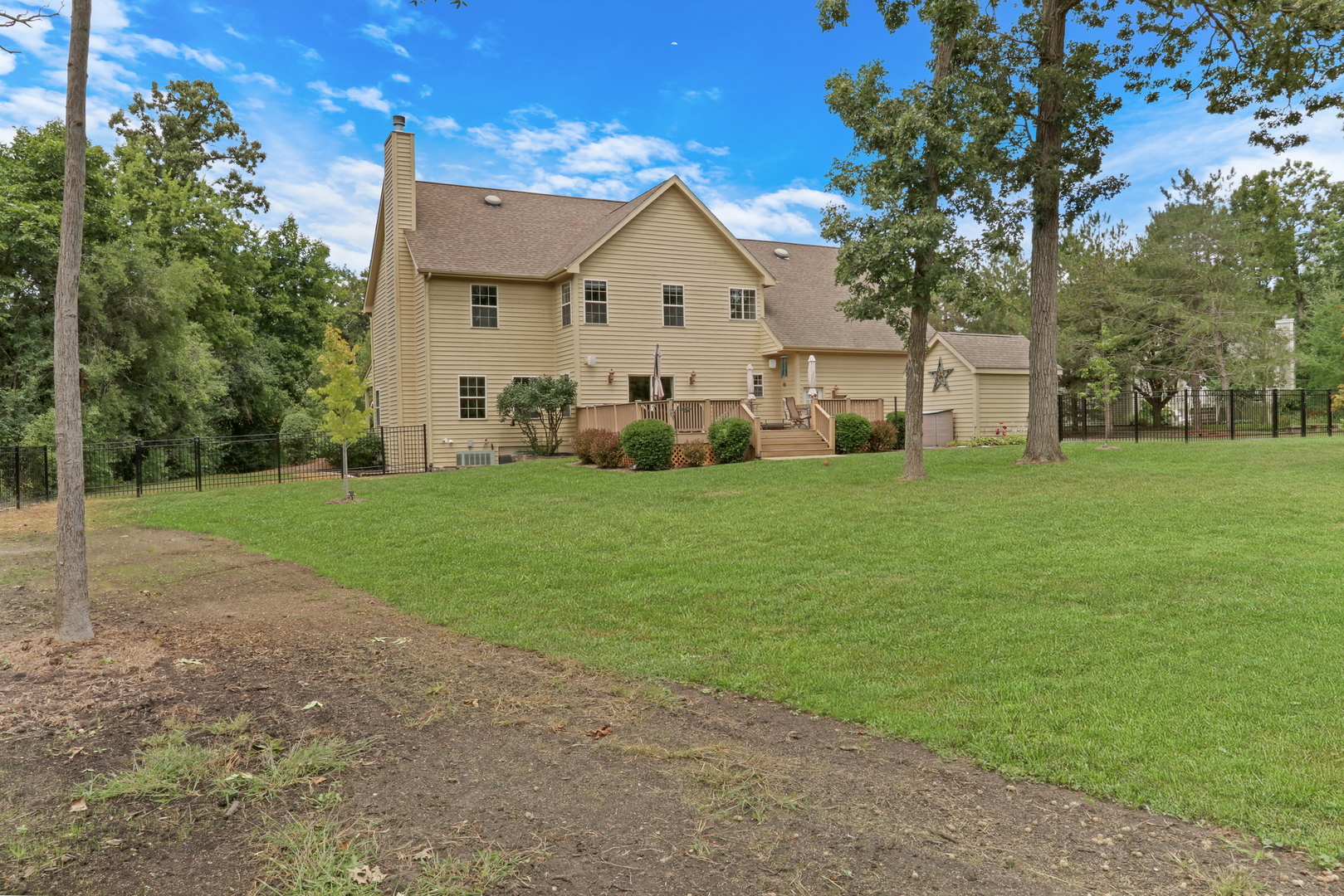 25073 W Megan Court, Lake Villa, IL 60046