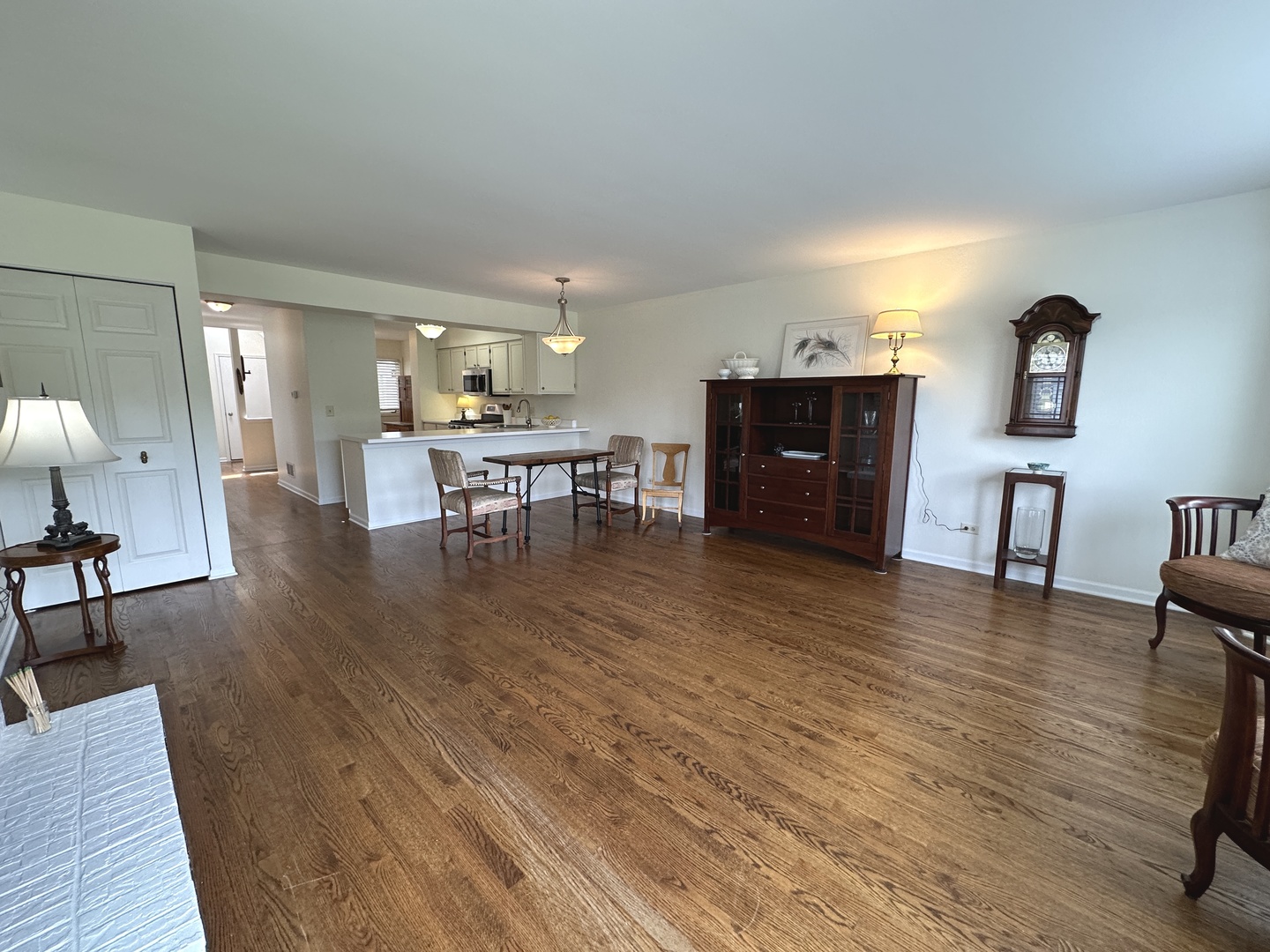346 Bristol Lane, Fox River Grove, IL 60021