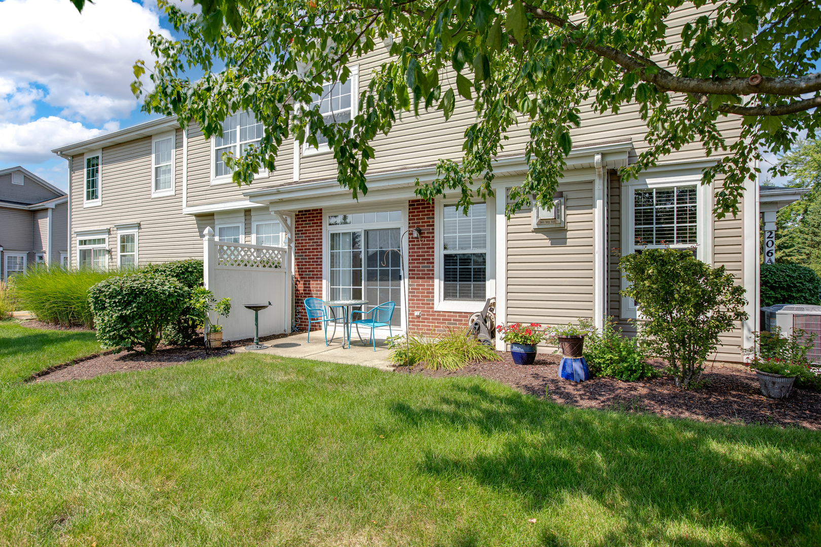 206 Brompton Lane #A, Sugar Grove, IL 60554