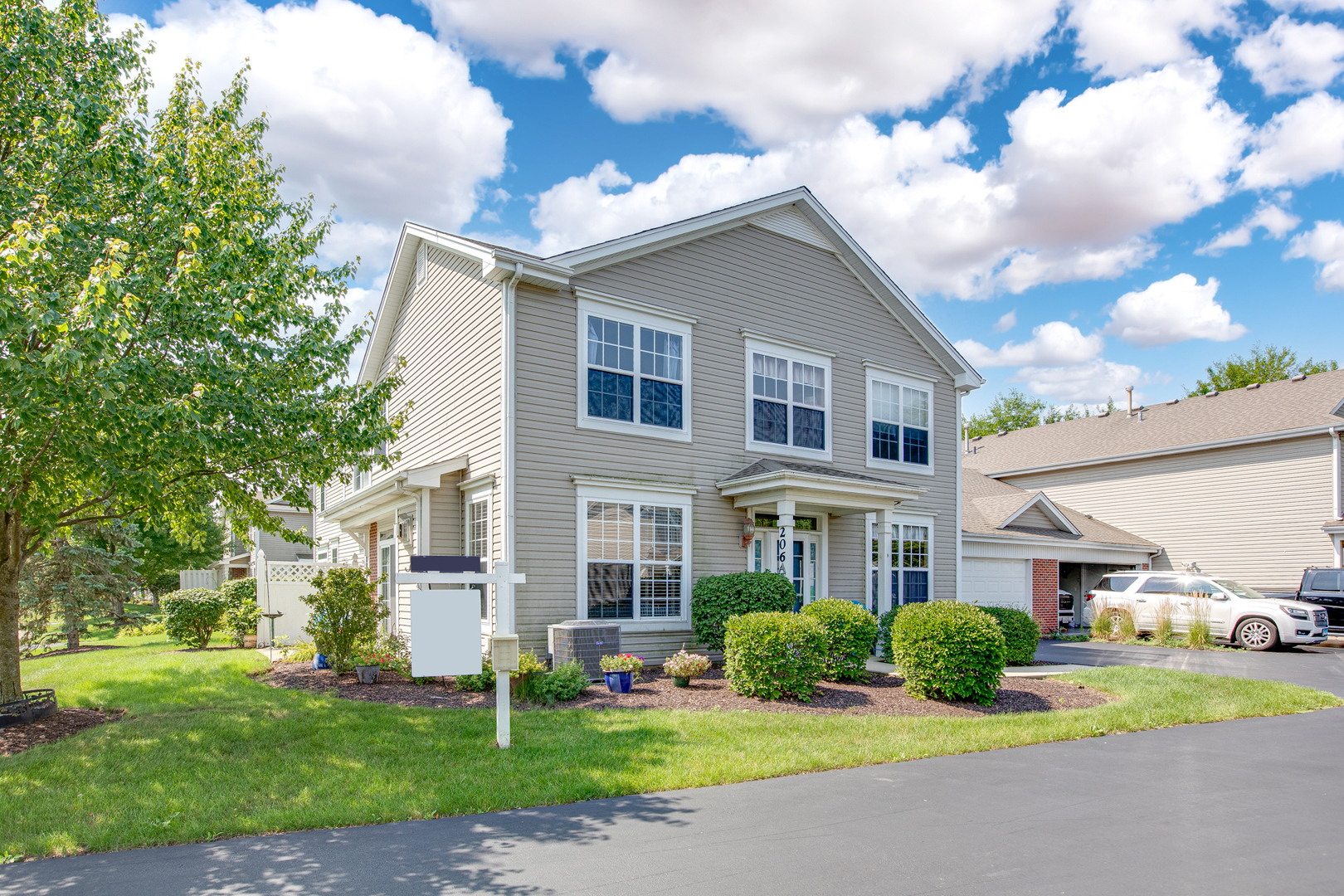 206 Brompton Lane #A, Sugar Grove, IL 60554