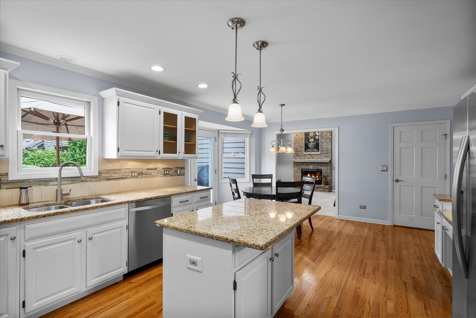 3827 Caine Court, Naperville, IL 60564