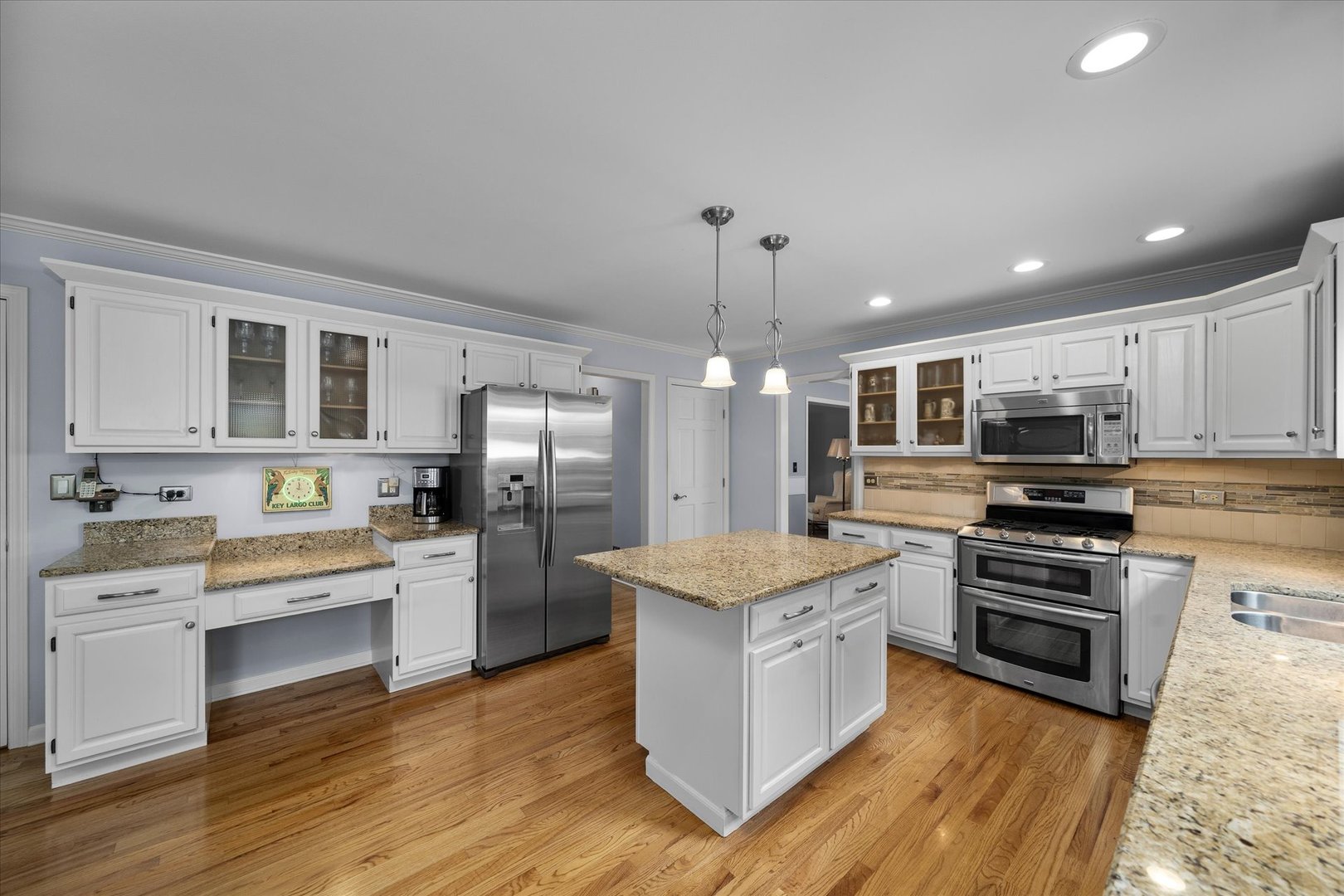 3827 Caine Court, Naperville, IL 60564