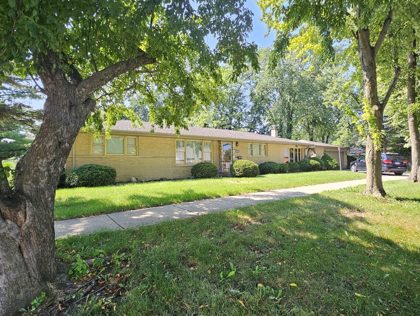 5400 W 85th Street, Burbank, IL 60459