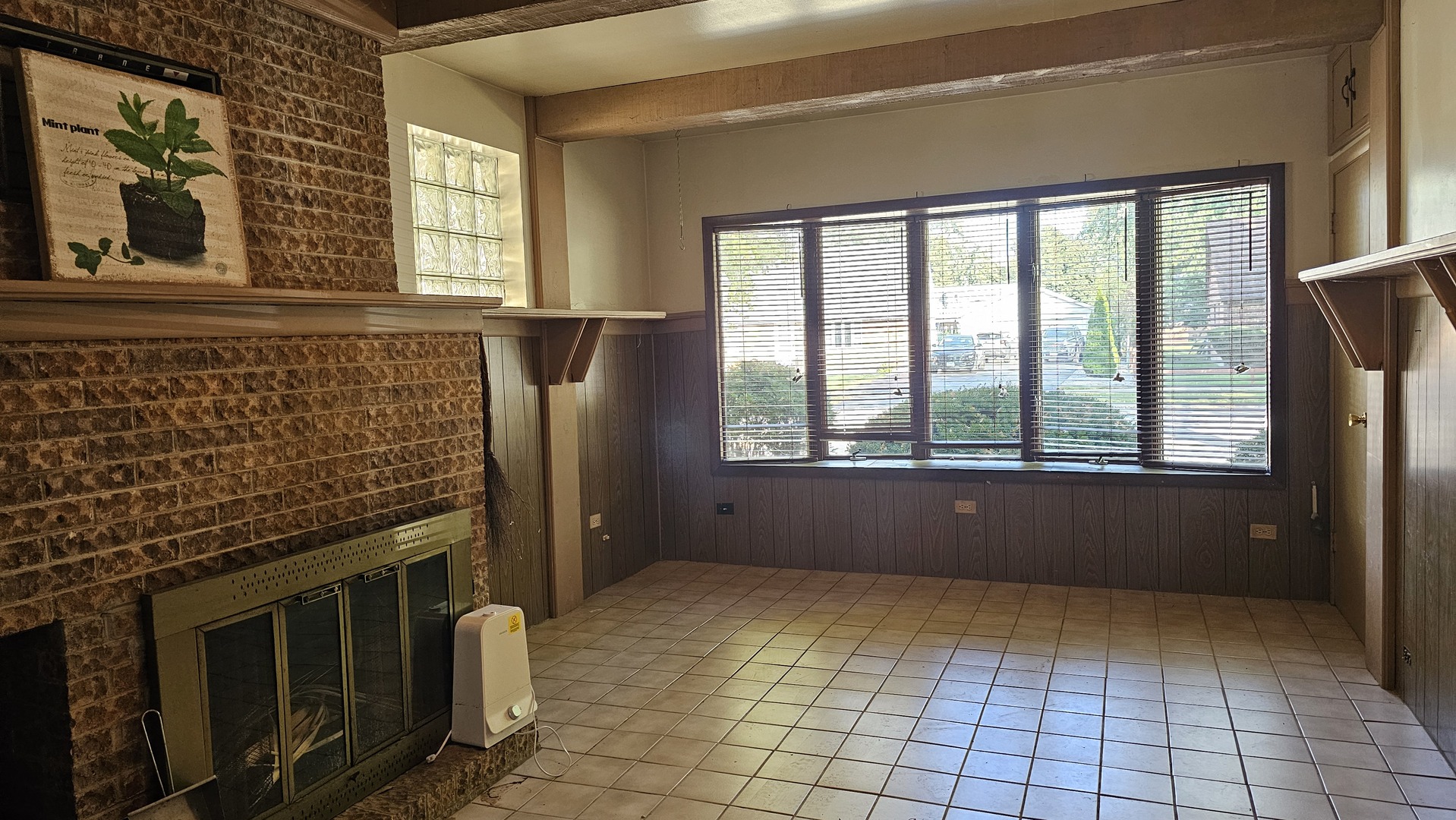 5400 W 85th Street, Burbank, IL 60459