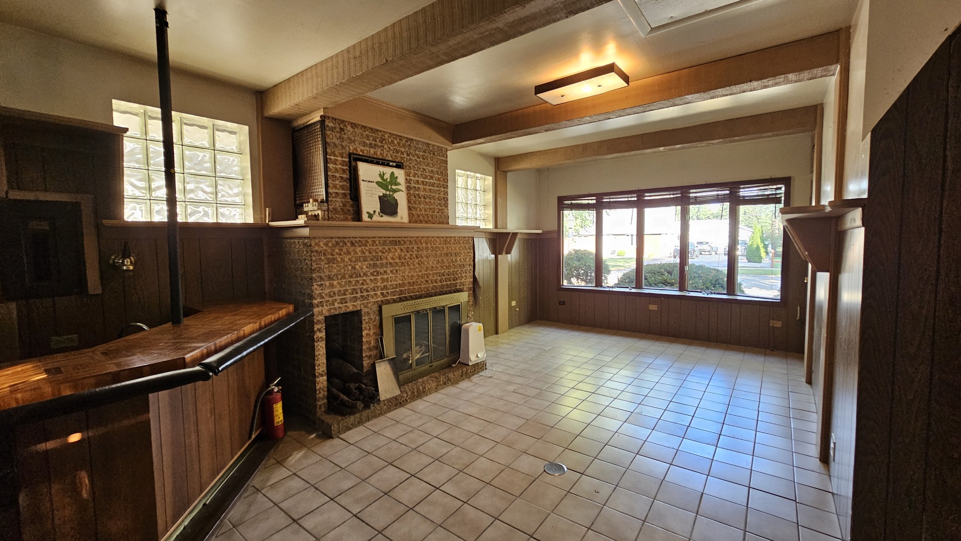 5400 W 85th Street, Burbank, IL 60459