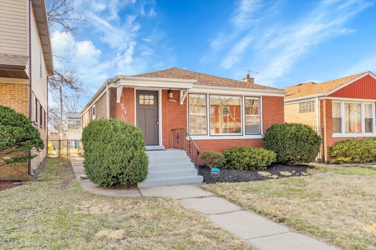 10854 S Union Avenue, Chicago, IL 60628