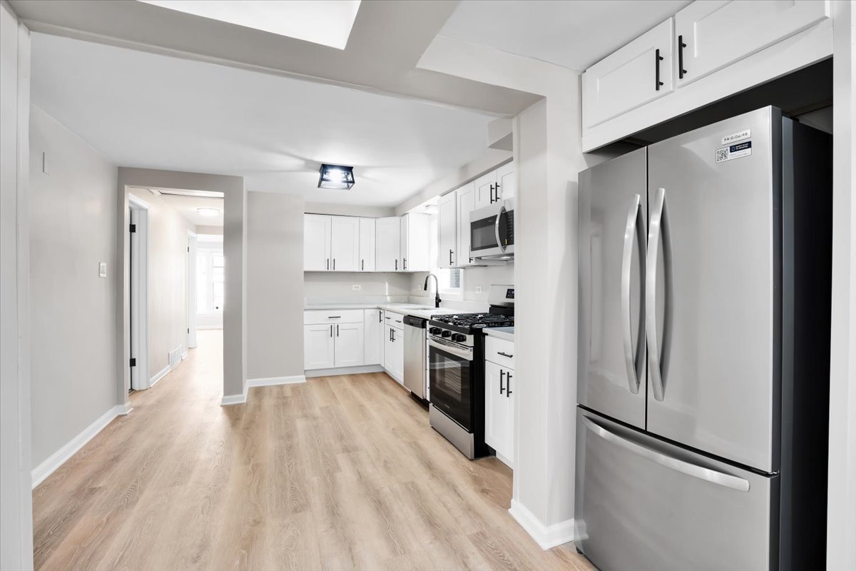 10854 S Union Avenue, Chicago, IL 60628