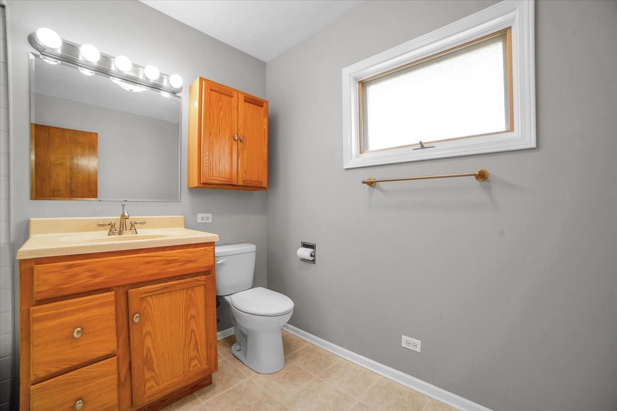 1303 Rice Street, Melrose Park, IL 60160