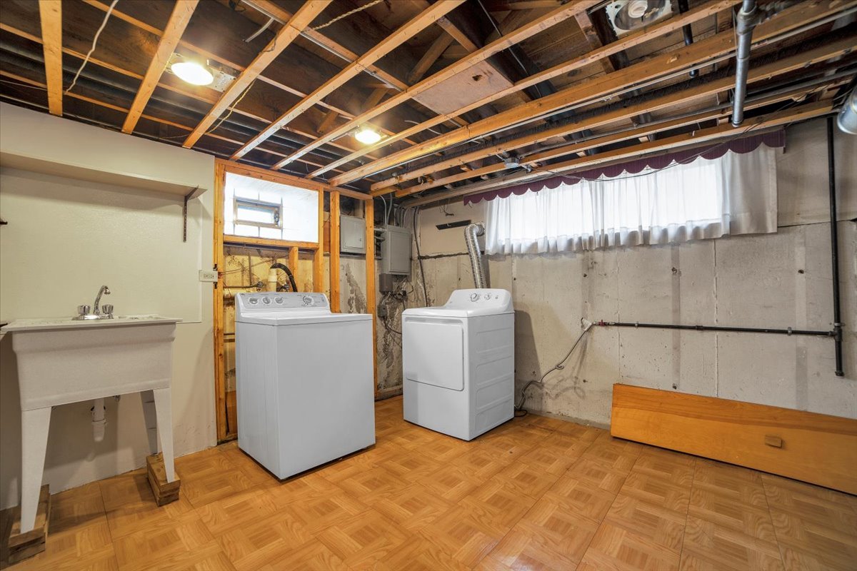 1303 Rice Street, Melrose Park, IL 60160