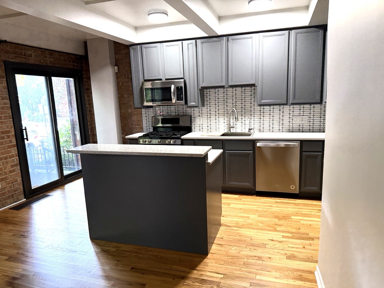 648 W BELDEN Avenue #A, Chicago, IL 60614