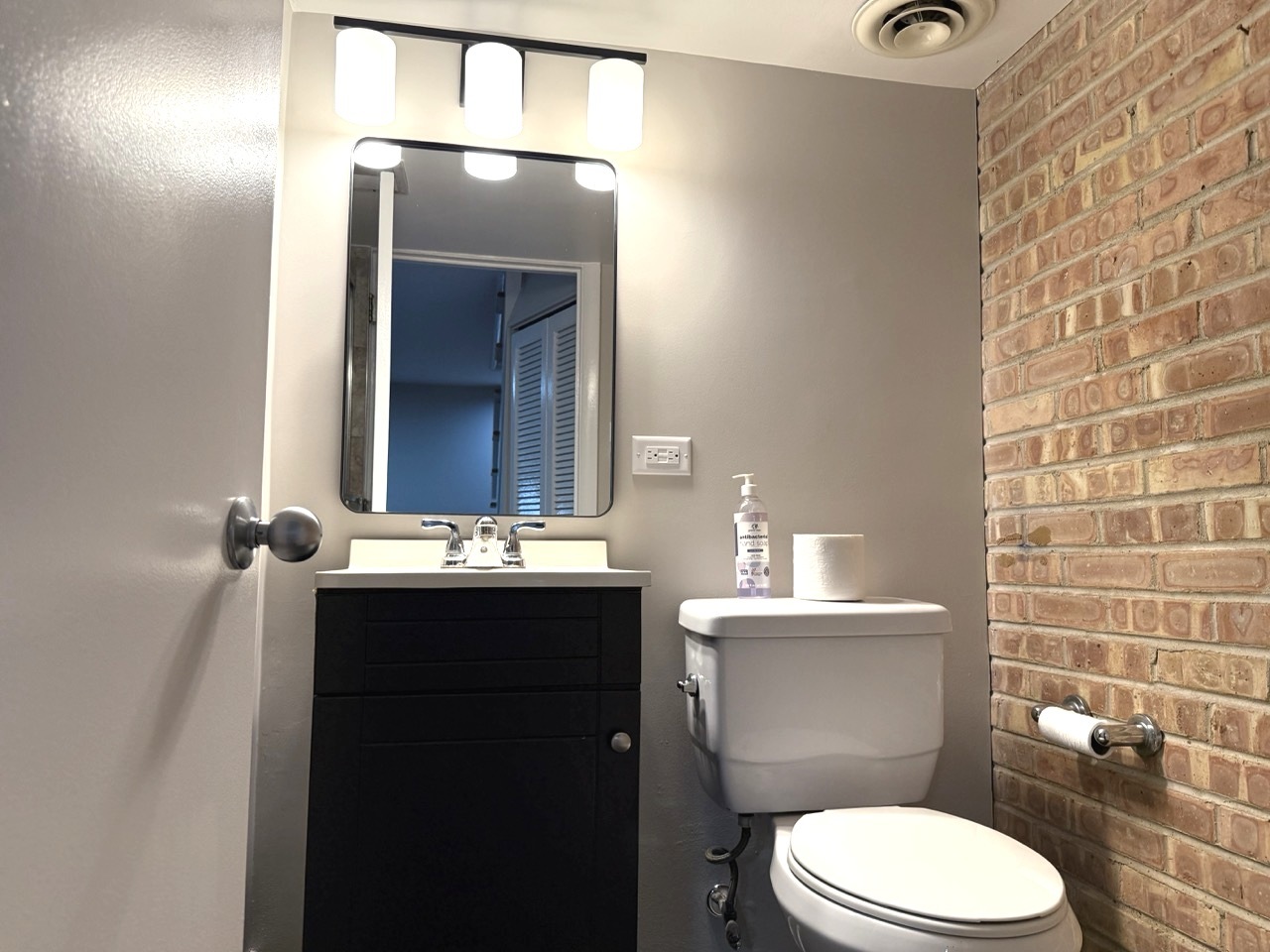 648 W BELDEN Avenue #A, Chicago, IL 60614