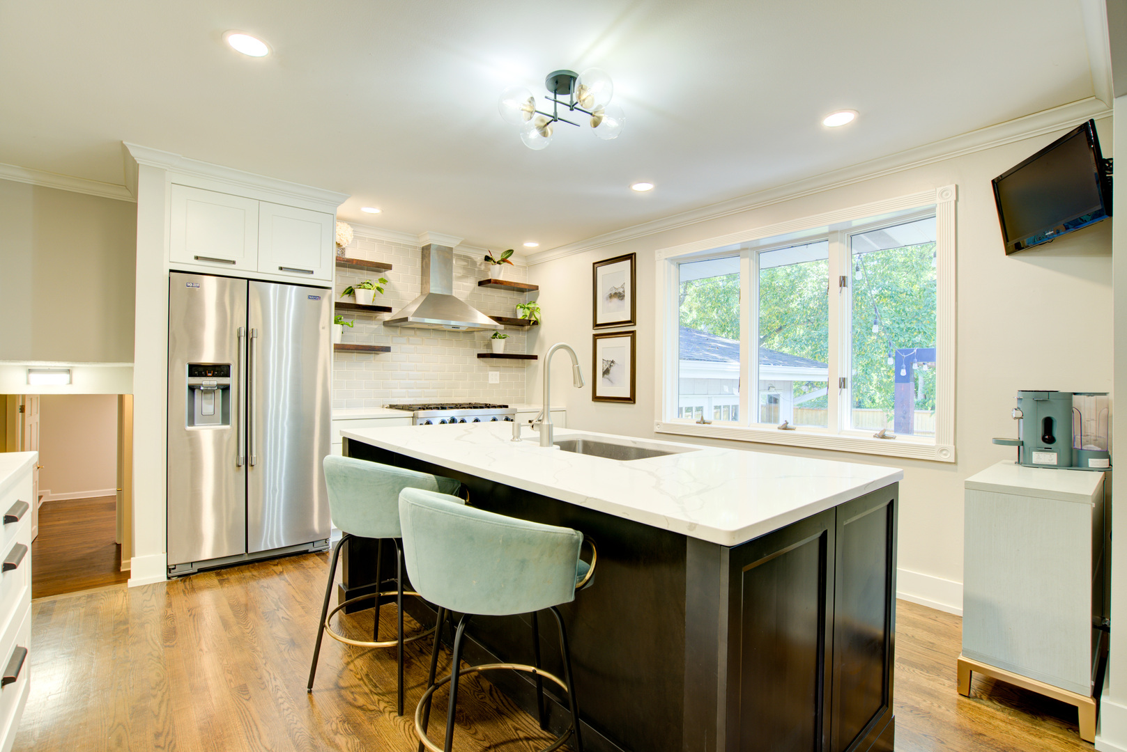 212 Richard Road, Naperville, IL 60540