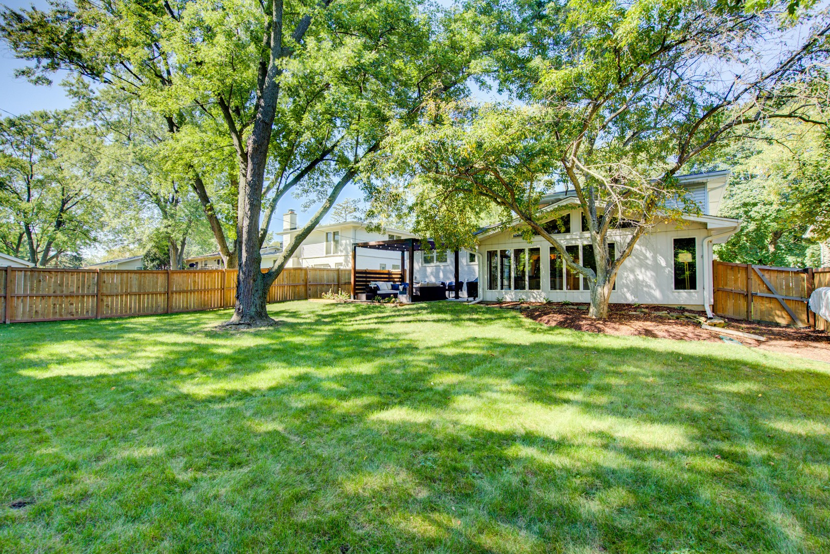 212 Richard Road, Naperville, IL 60540