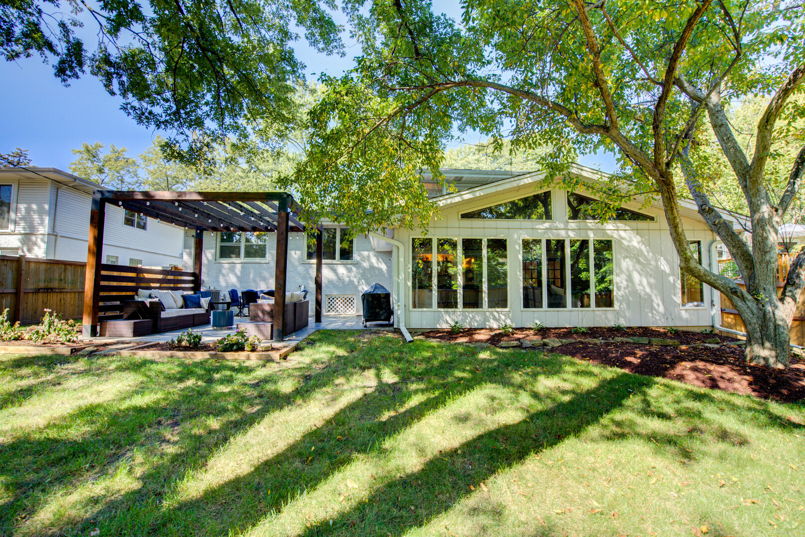 212 Richard Road, Naperville, IL 60540