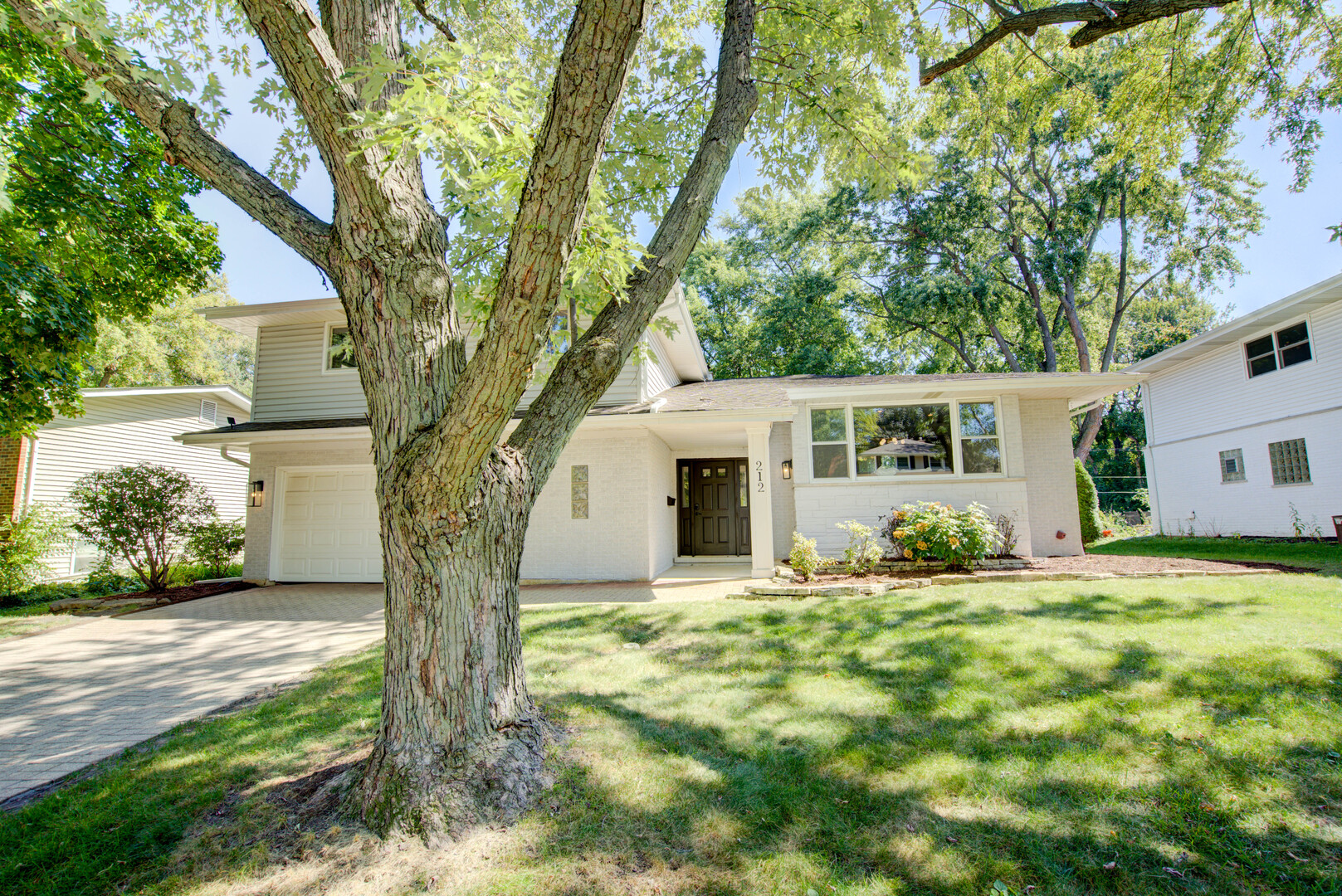 212 Richard Road, Naperville, IL 60540