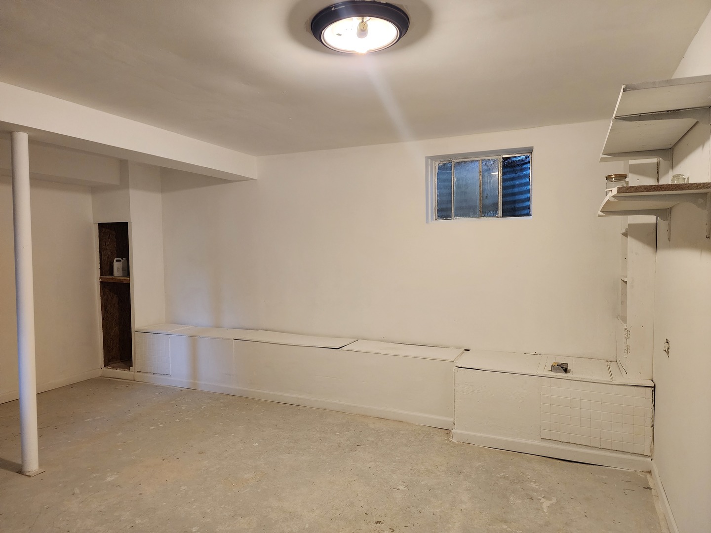 905 Buena Vista Drive, Round Lake Beach, IL 60073