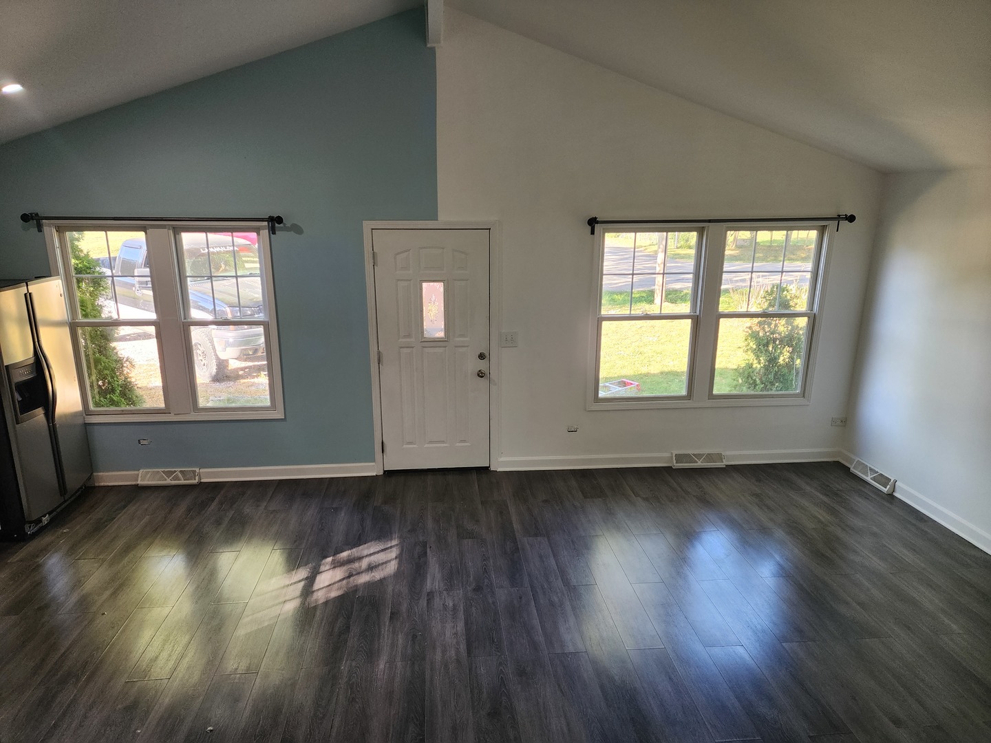 905 Buena Vista Drive, Round Lake Beach, IL 60073