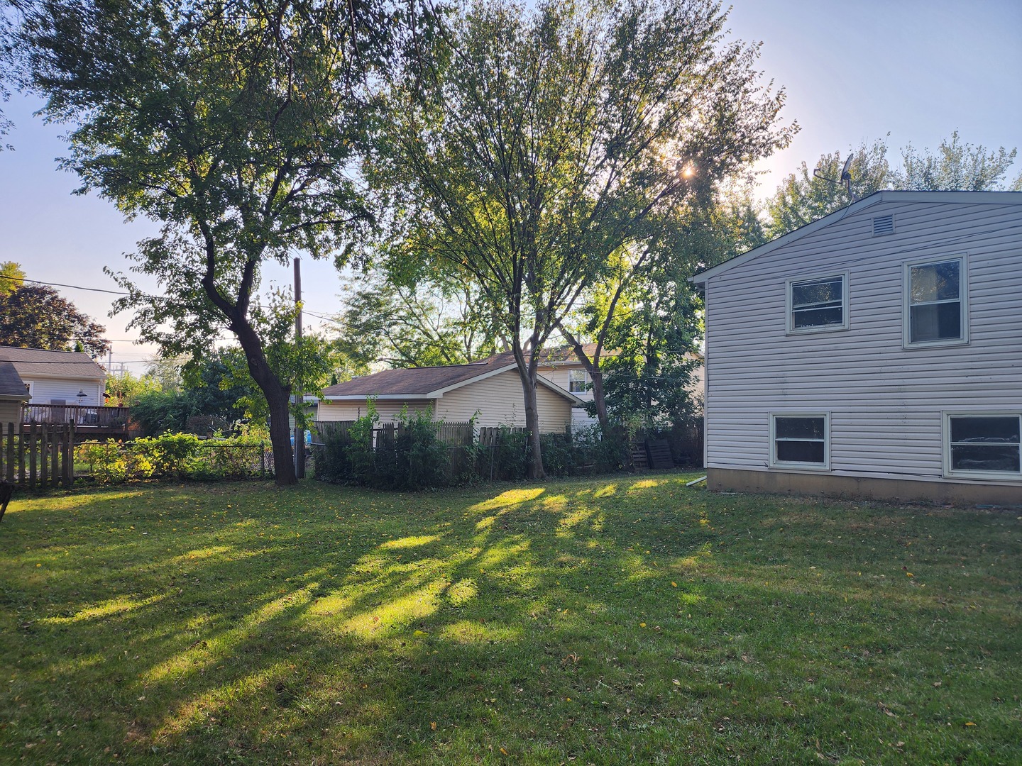 905 Buena Vista Drive, Round Lake Beach, IL 60073
