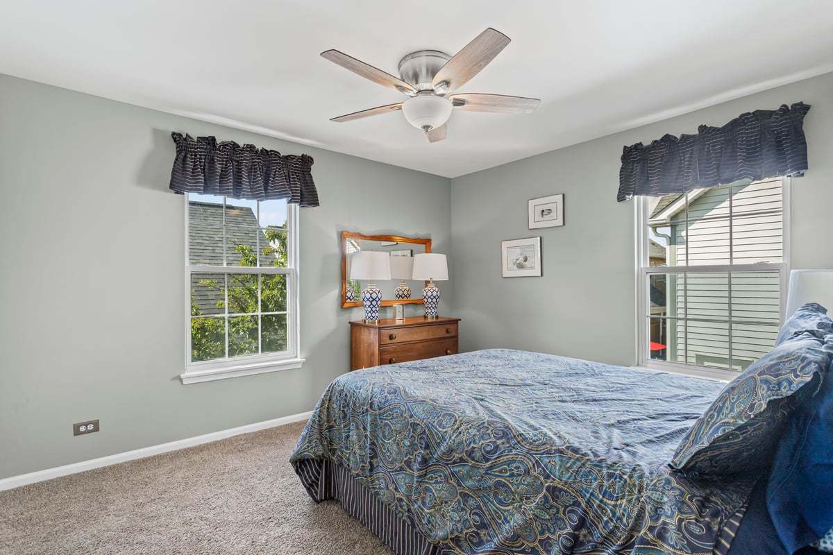 1708 Fairfax Lane, Oakbrook Terrace, IL 60181