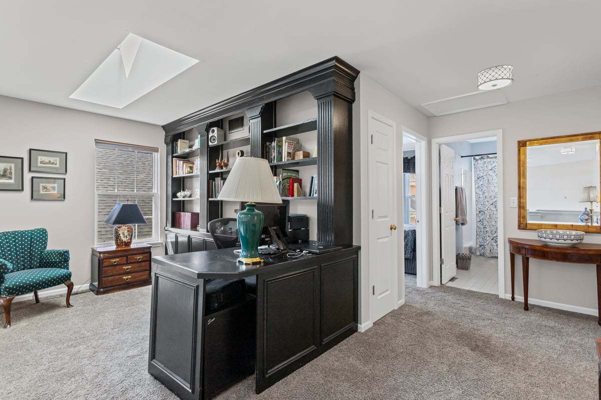 1708 Fairfax Lane, Oakbrook Terrace, IL 60181