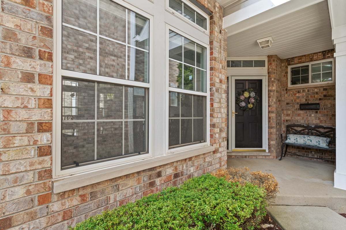 1708 Fairfax Lane, Oakbrook Terrace, IL 60181