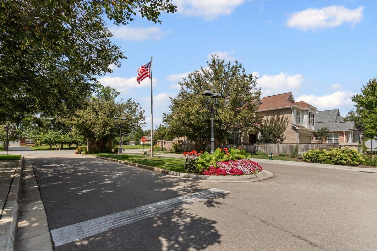 1708 Fairfax Lane, Oakbrook Terrace, IL 60181