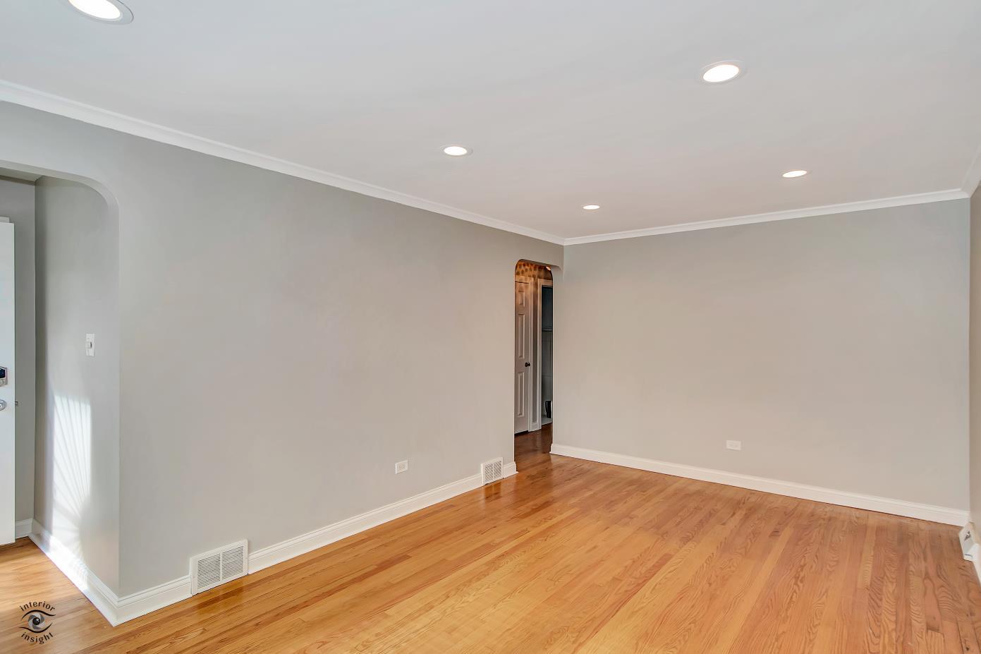 10348 S Rhodes Avenue, Chicago, IL 60628