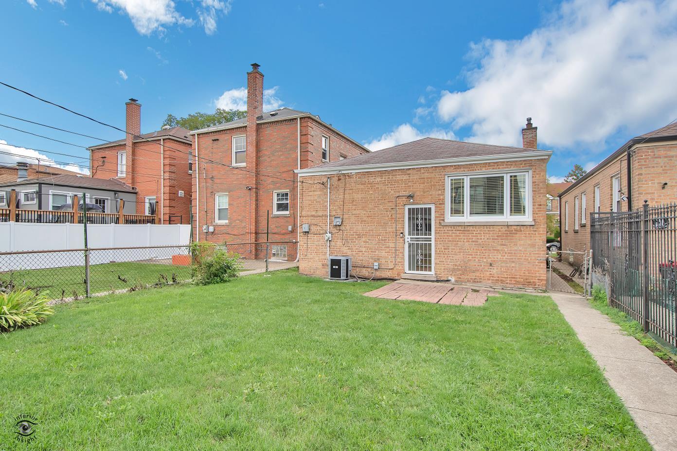 10348 S Rhodes Avenue, Chicago, IL 60628