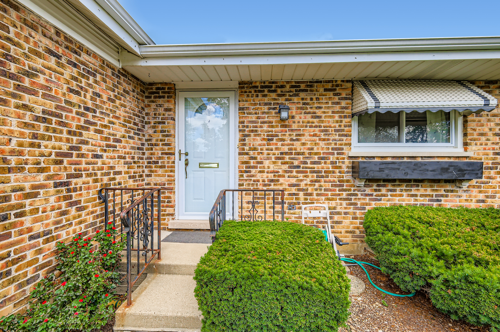 1410 W Lexington Drive, Arlington Heights, IL 60004