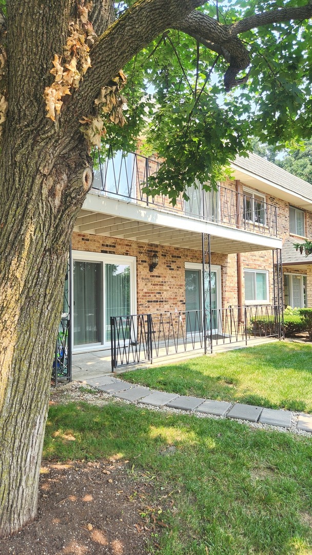 191 Hillcrest Terrace #1B, Bloomingdale, IL 60108
