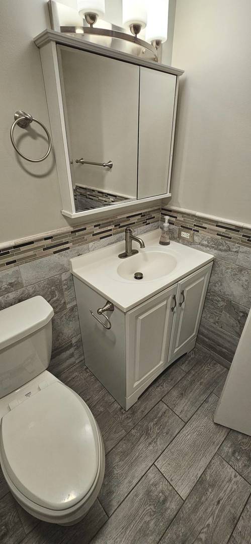 191 Hillcrest Terrace #1B, Bloomingdale, IL 60108