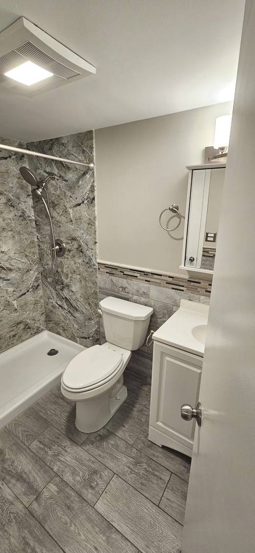 191 Hillcrest Terrace #1B, Bloomingdale, IL 60108