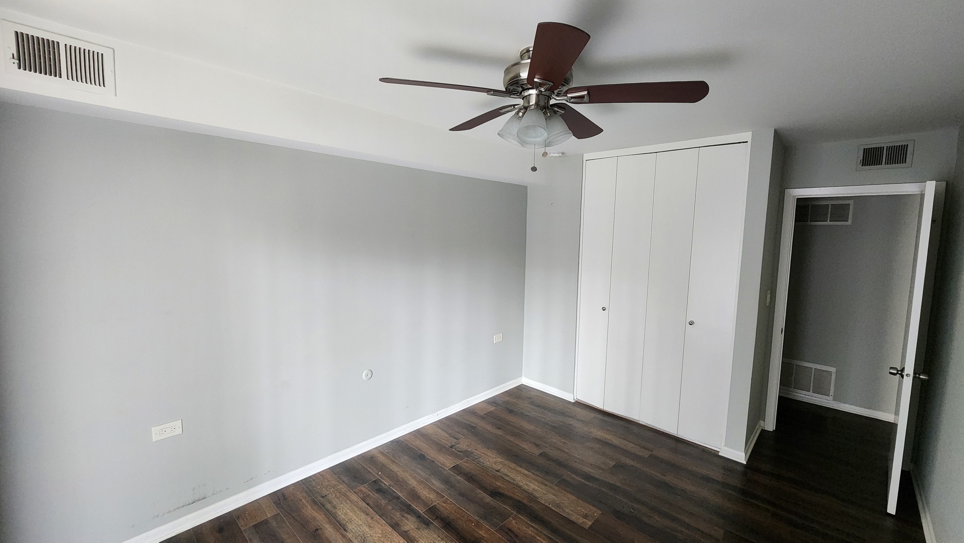 191 Hillcrest Terrace #1B, Bloomingdale, IL 60108