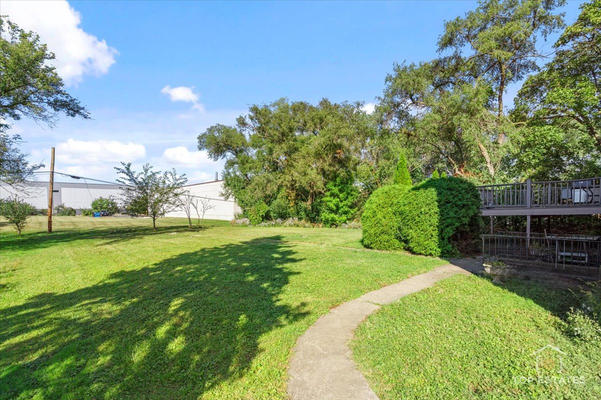 17W508 Hawthorne Avenue, Wood Dale, IL 60191