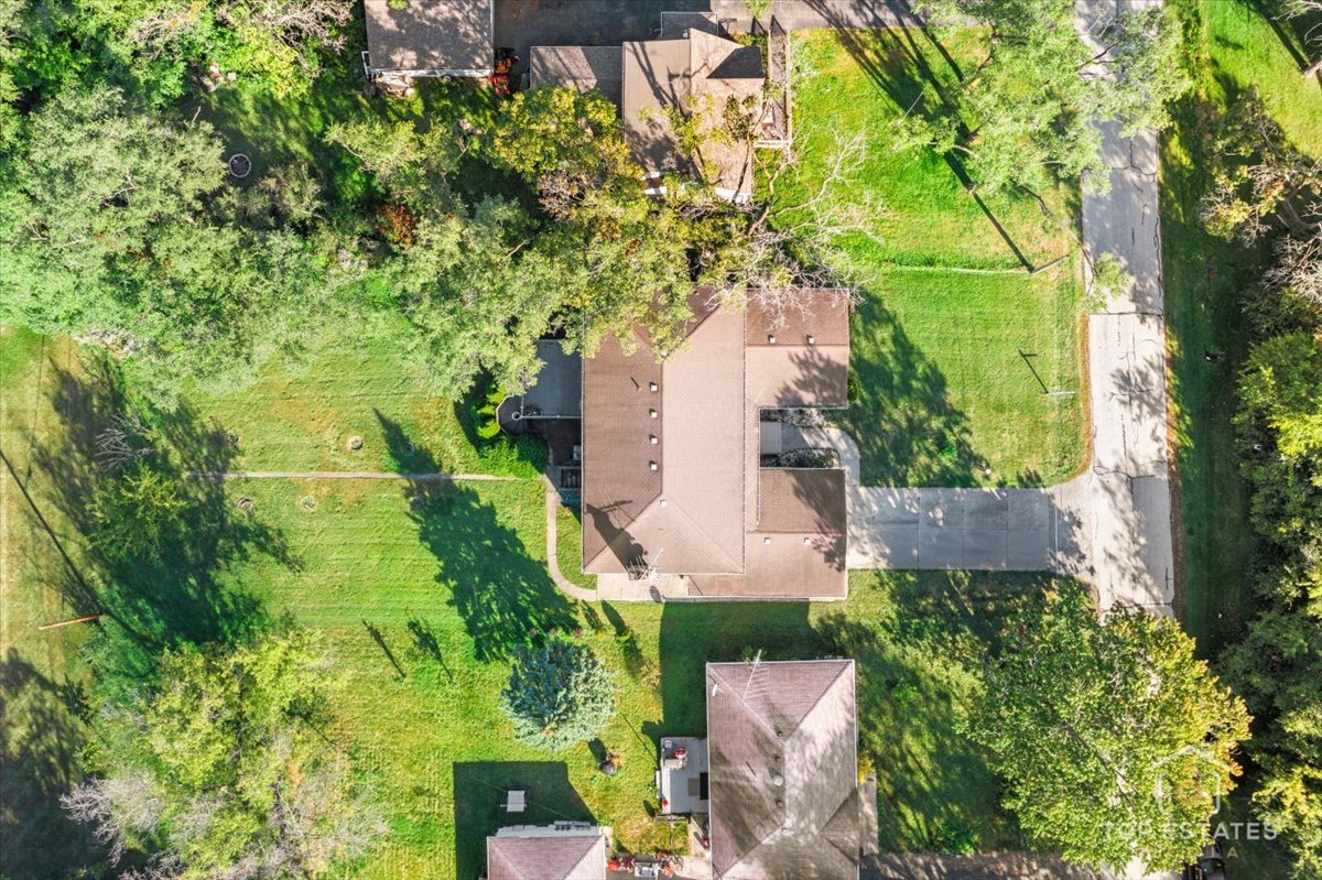 17W508 Hawthorne Avenue, Wood Dale, IL 60191