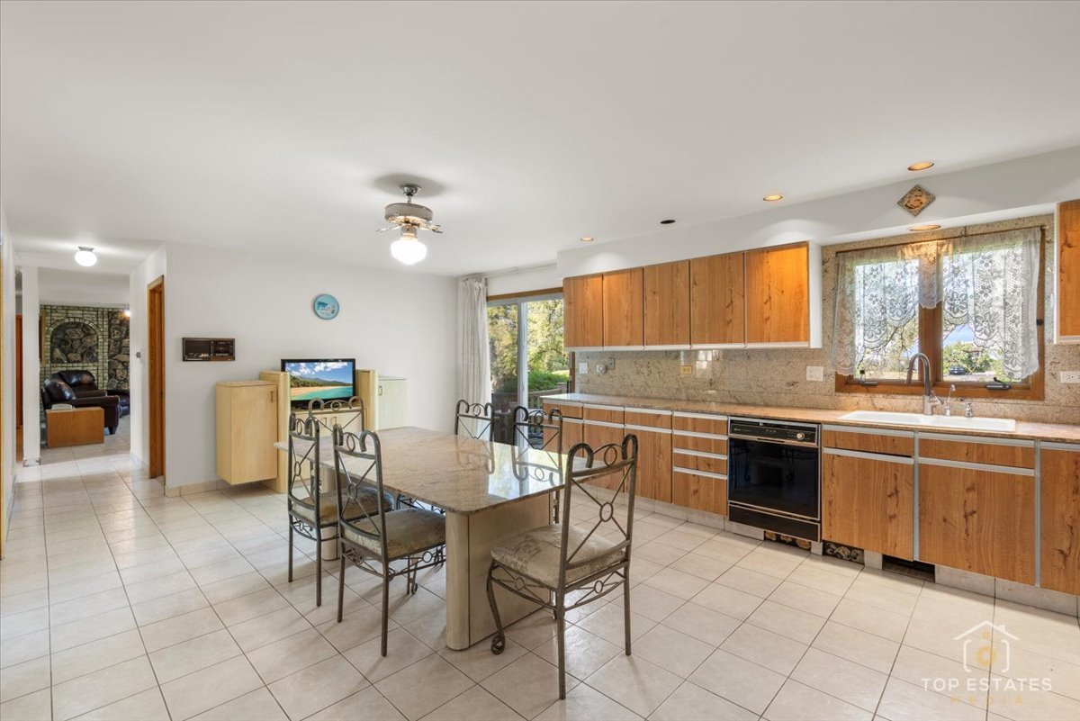 17W508 Hawthorne Avenue, Wood Dale, IL 60191