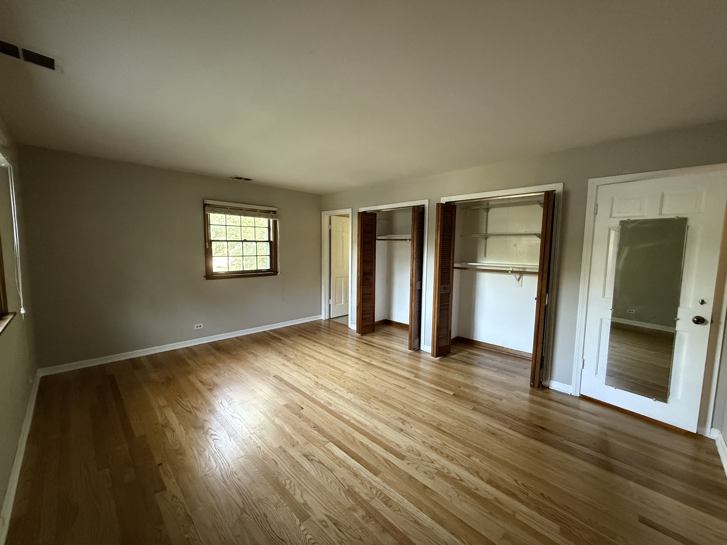 1121 Birkdale Court, Naperville, IL 60563