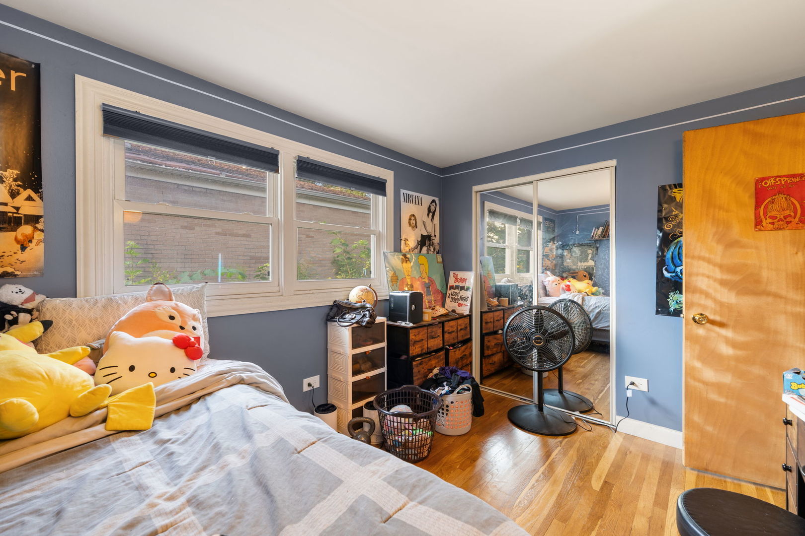 12915 S Houston Avenue, Chicago, IL 60633