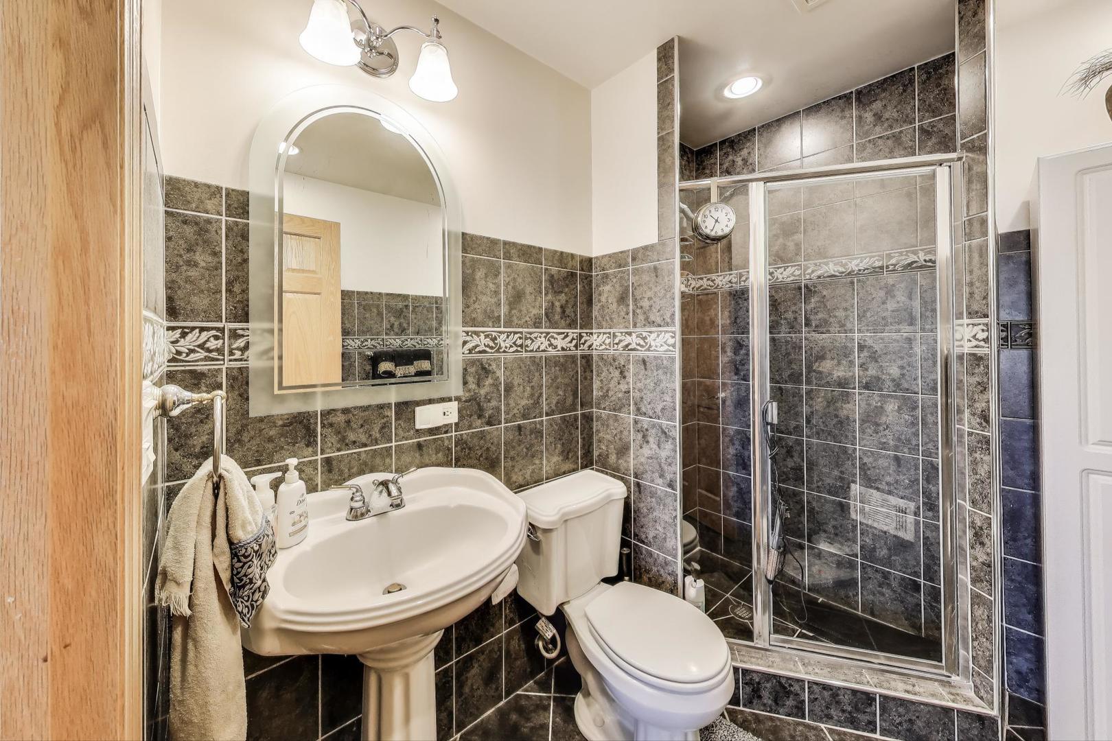 4962 N Oconto Avenue, Harwood Heights, IL 60706