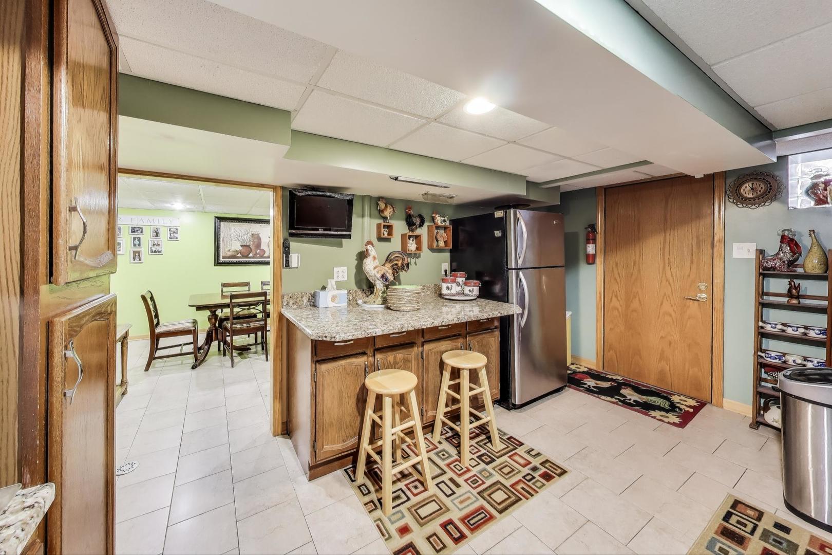 4962 N Oconto Avenue, Harwood Heights, IL 60706