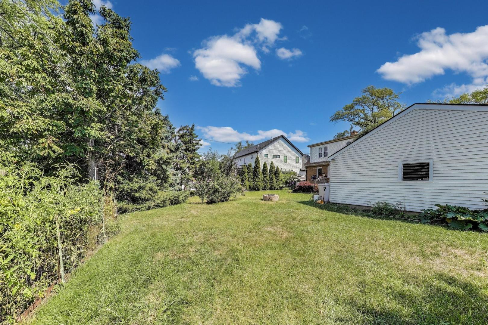 4962 N Oconto Avenue, Harwood Heights, IL 60706