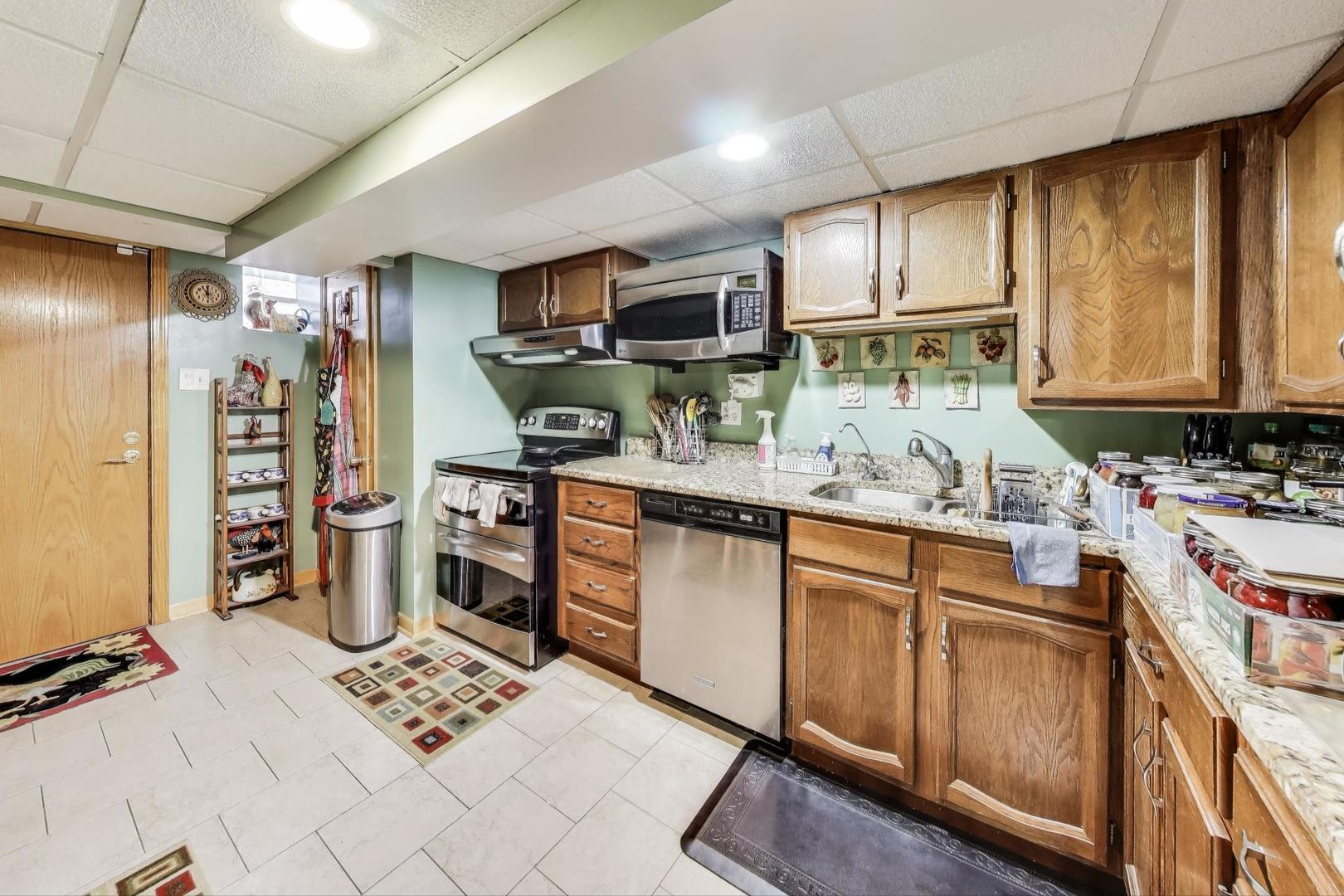 4962 N Oconto Avenue, Harwood Heights, IL 60706