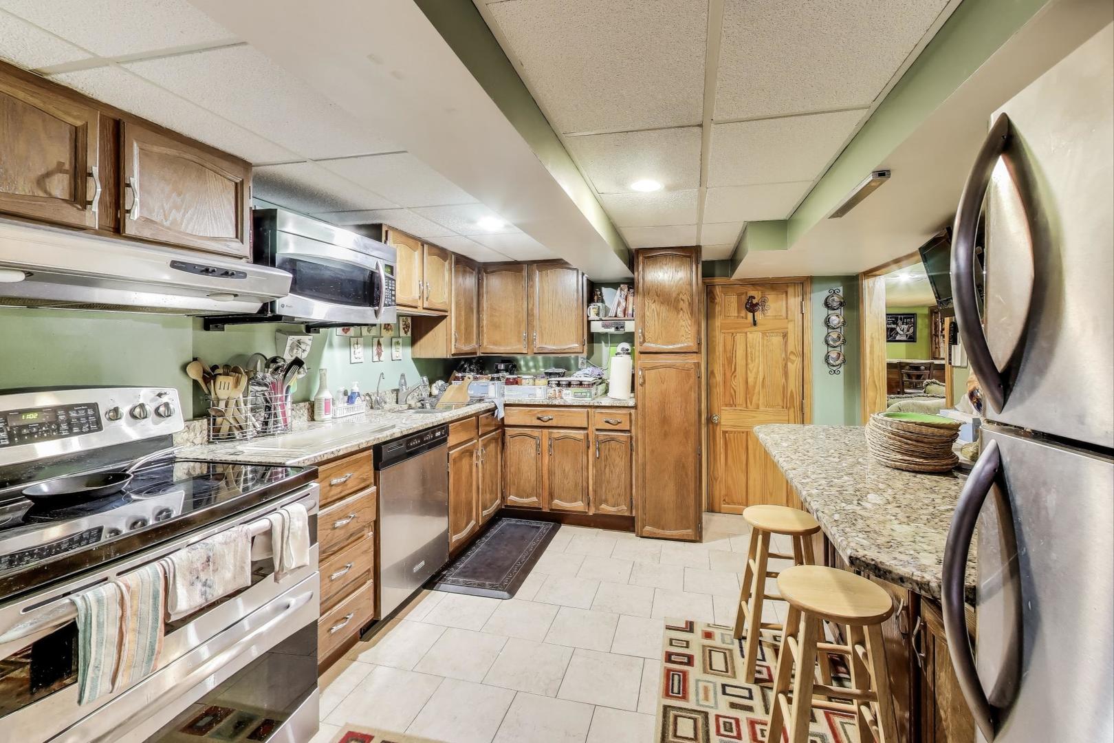4962 N Oconto Avenue, Harwood Heights, IL 60706