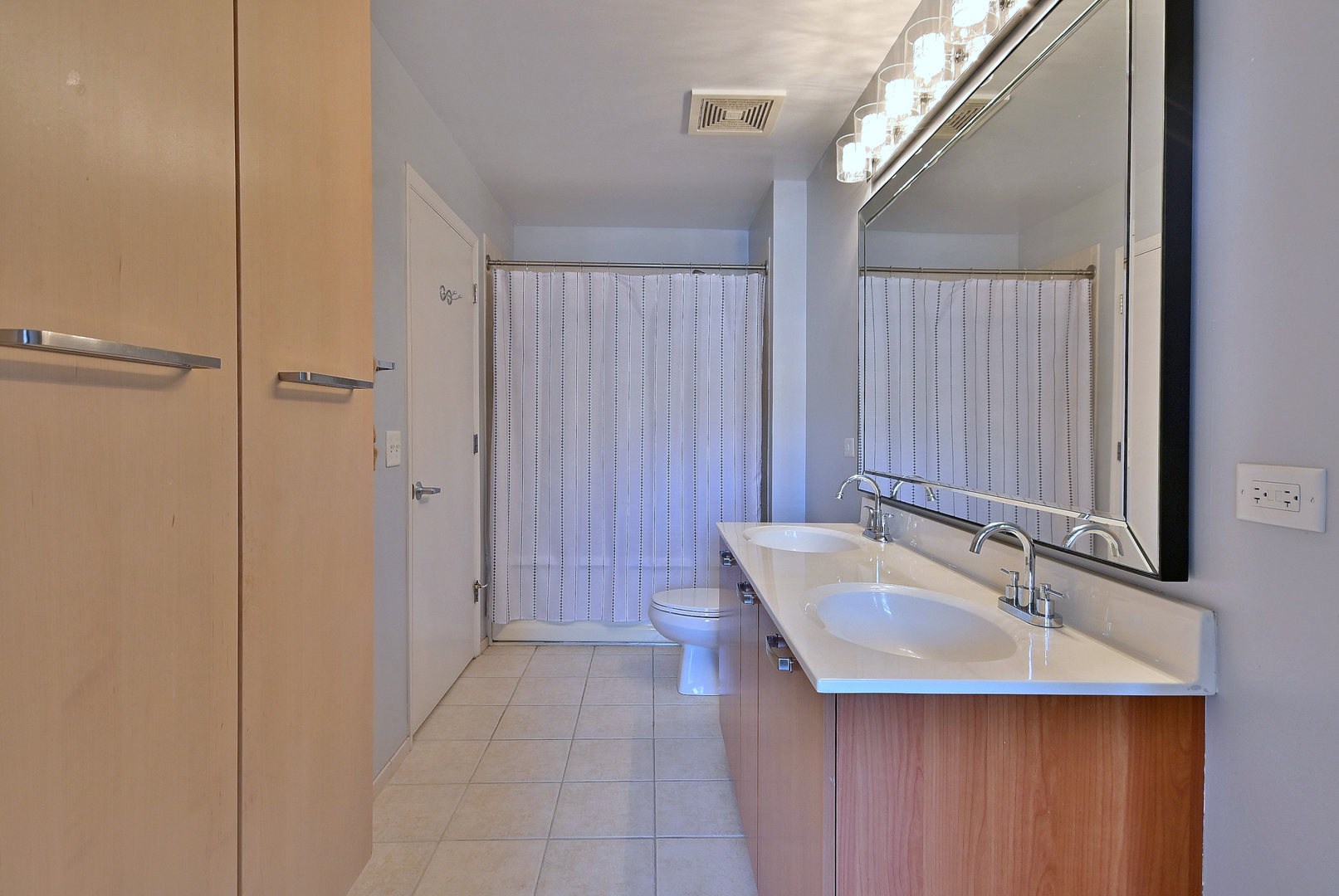 111 S Morgan Street #810, Chicago, IL 60607