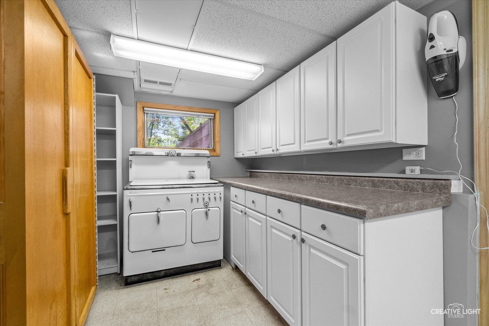 2S452 Riverside Avenue, Warrenville, IL 60555