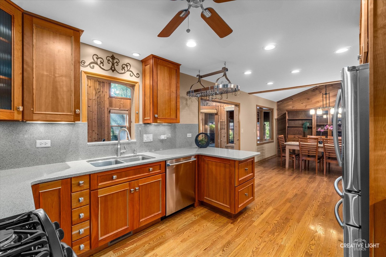 2S452 Riverside Avenue, Warrenville, IL 60555