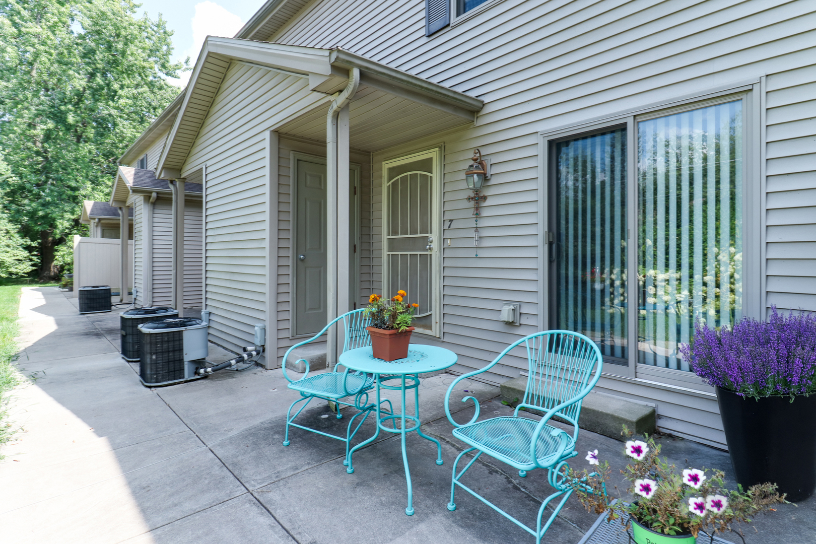 3 Ross Drive #7, Bloomington, IL 61701