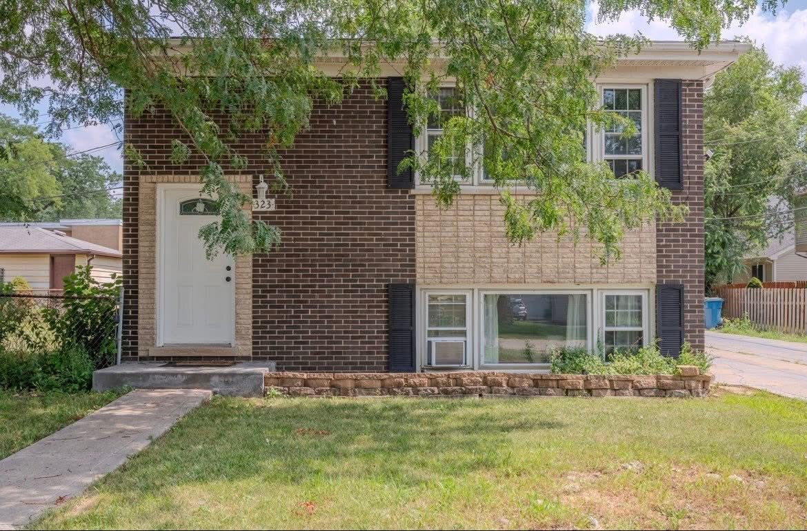 323 Marshall Road #2, Bensenville, IL 60106