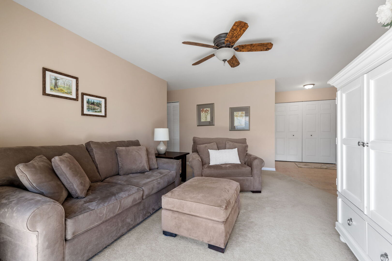 54 Plymouth Court #202D, Naperville, IL 60565