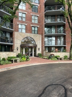 509 Aurora Avenue #407, Naperville, IL 60540